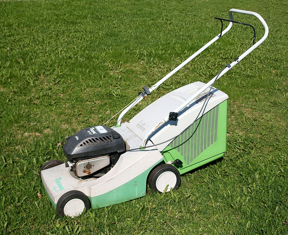 Mașină de tuns gazon Viking MB 248